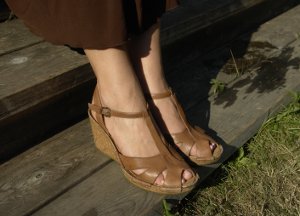 clarks cork wedge sandals